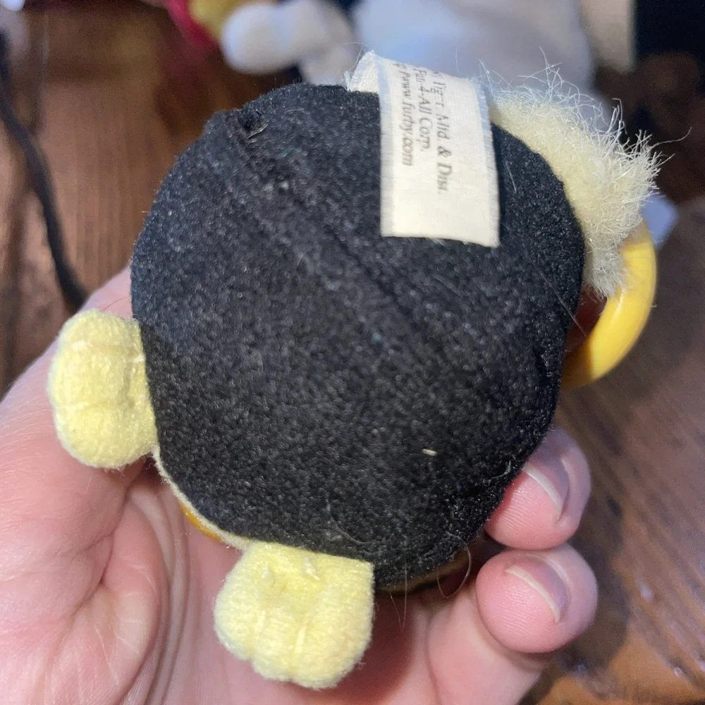 vintage 1995 WORKING Black Furby keychain hook Gray‎ Eyes (needs Batteries)